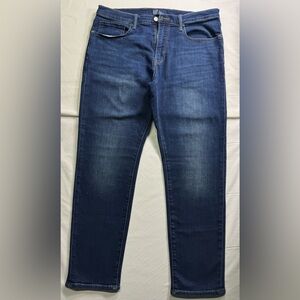GAP Men's Dark Blue Straight Jeans.
Size 36X30
Used.
